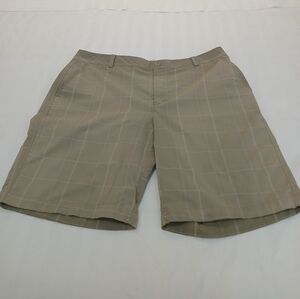 Under Armour Performance Flat Front Plaid Shorts Men's Size 36